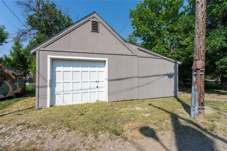 1716 6th Avenue N, Great Falls, MT 59401 - #3