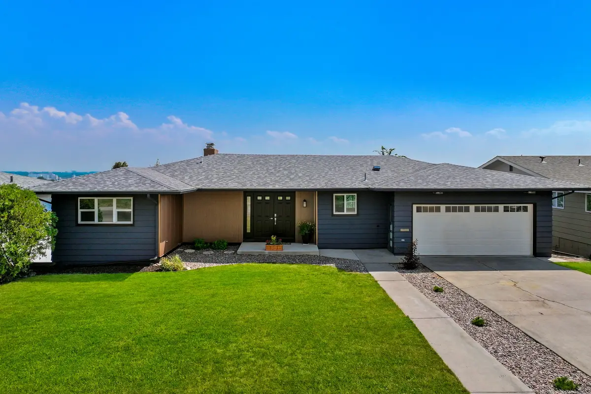 728 33rd Avenue Ne, Great Falls, MT 59404 - #1