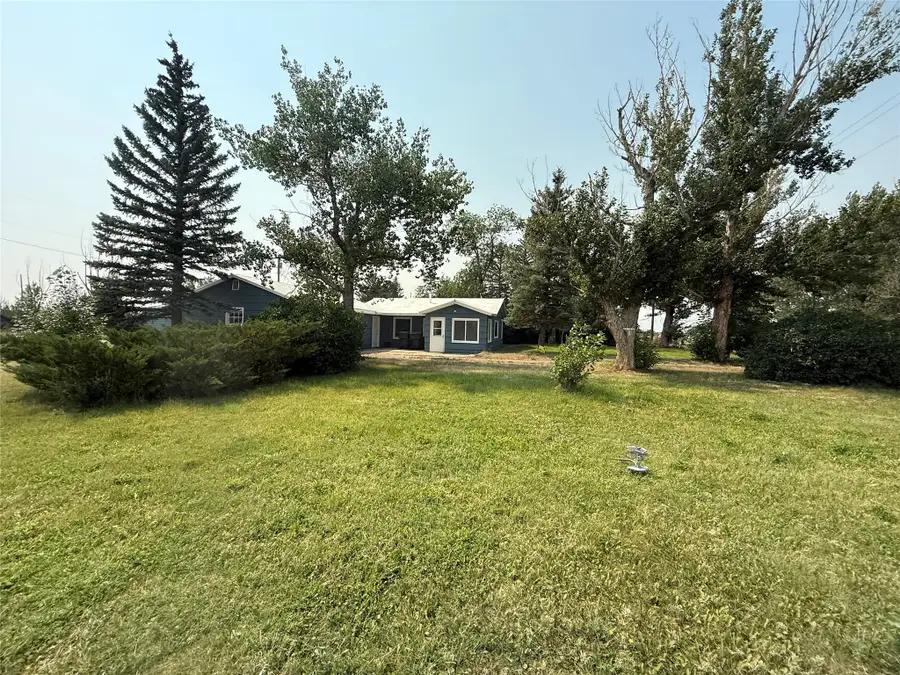 305 4th Avenue Nw, Kevin, MT 59454 - #2