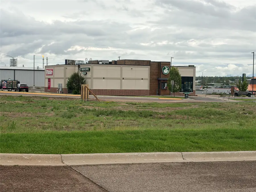 324 Smelter Avenue Ne, Great Falls, MT 59404 - #2