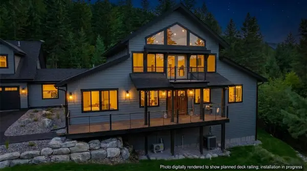 108 Spoklie Drive, Lakeside, MT 59922