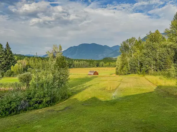 300 Desert Lodge Road, West Glacier, MT 59936