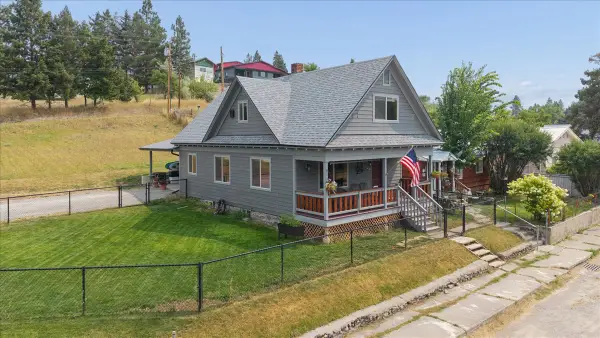 414 2nd Avenue E, Eureka, MT 59917