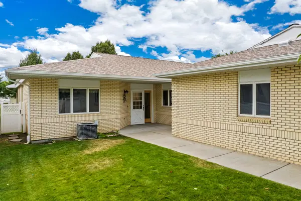 2718 Desert Drive, Great Falls, MT 59405