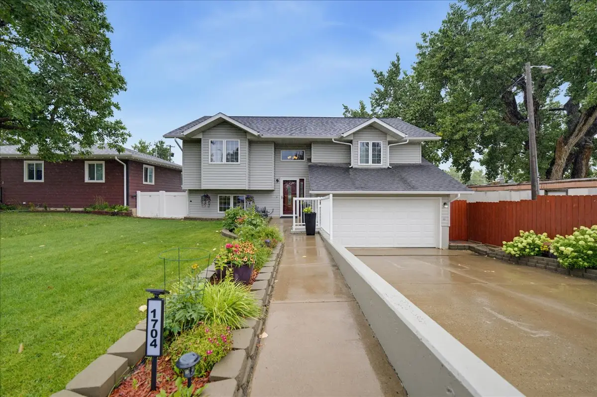 1704 19th Avenue S, Great Falls, MT 59405 - #1