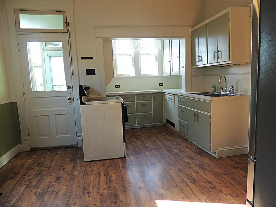 1030 W Porphyry Street, Butte, MT 59701 - #3
