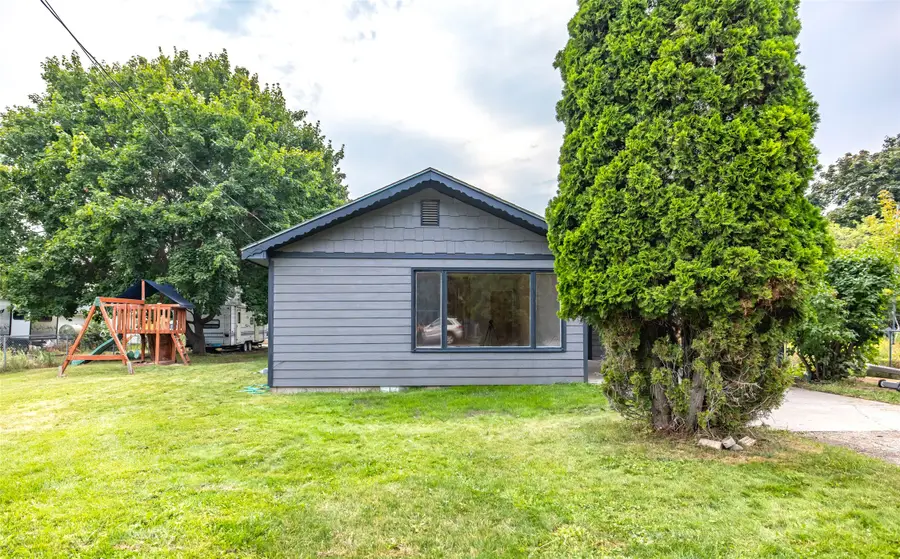 1134 3rd Avenue W, Columbia Falls, MT 59912 - #2