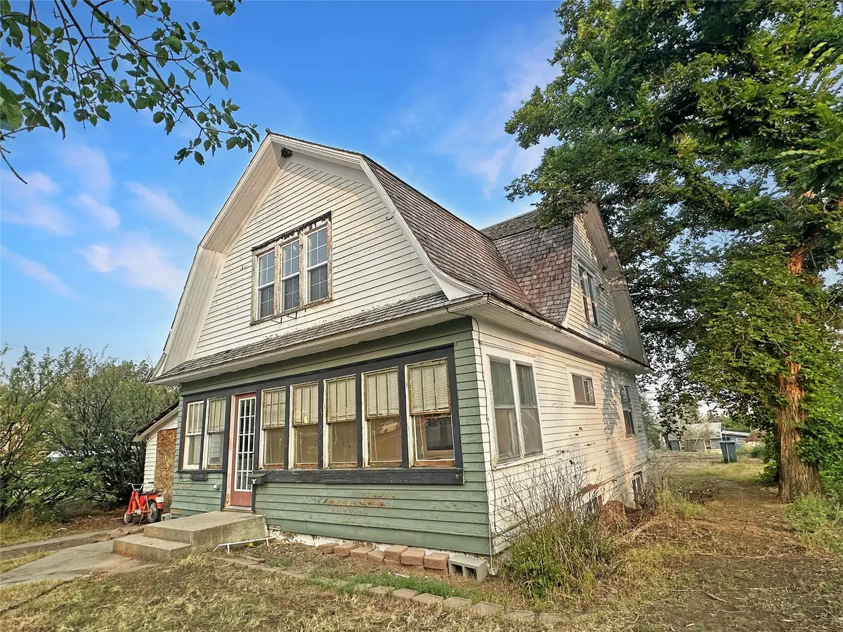 138 2nd Avenue Se, Cut Bank, MT 59427 - #1