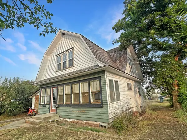 138 2nd Avenue Se, Cut Bank, MT 59427