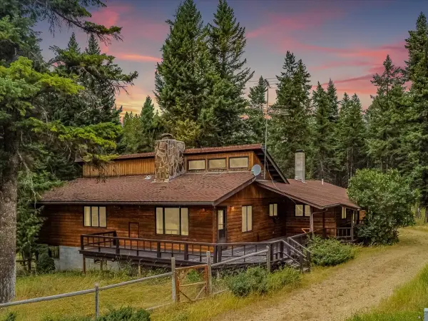 30 Schaub Road, Trego, MT 59934