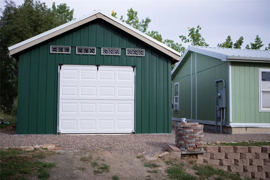 2100 Colorado Avenue Ne, Black Eagle, MT 59414 - #2