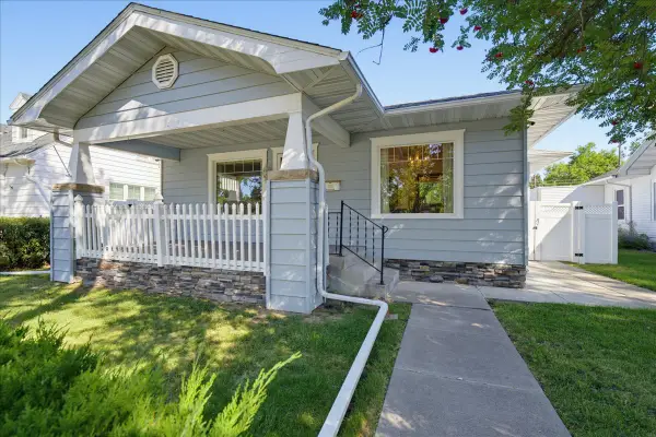 1921 4th Avenue N, Great Falls, MT 59401