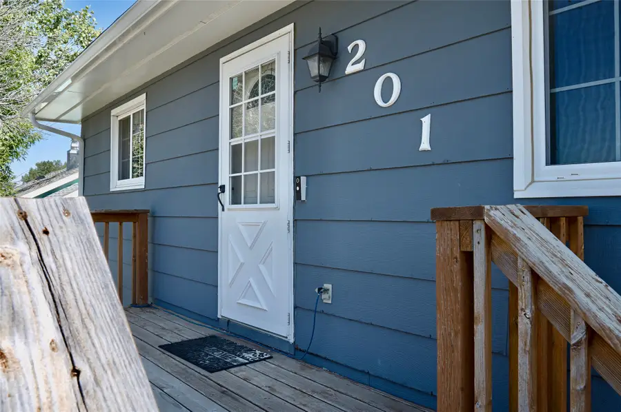 201 5th Avenue Ne, Cut Bank, MT 59427 - #3