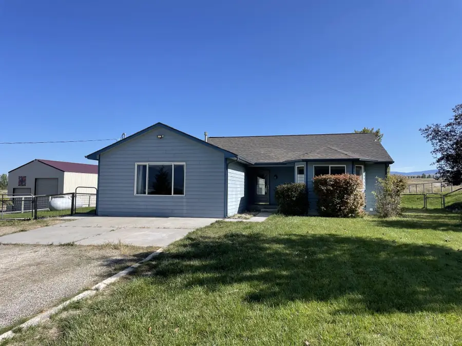 2344 Old West Trail, Corvallis, MT 59828 - #2