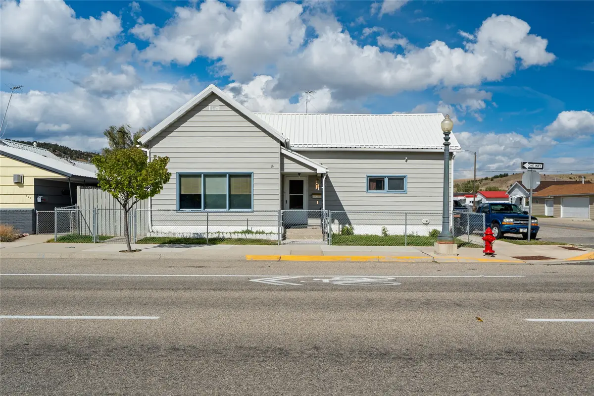 624 E Commercial Avenue, Anaconda, MT 59711 - #1