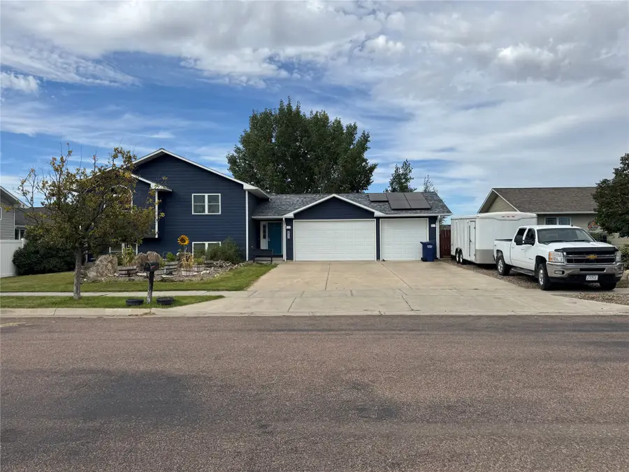205 38th Avenue Ne, Great Falls, MT 59404 - #3