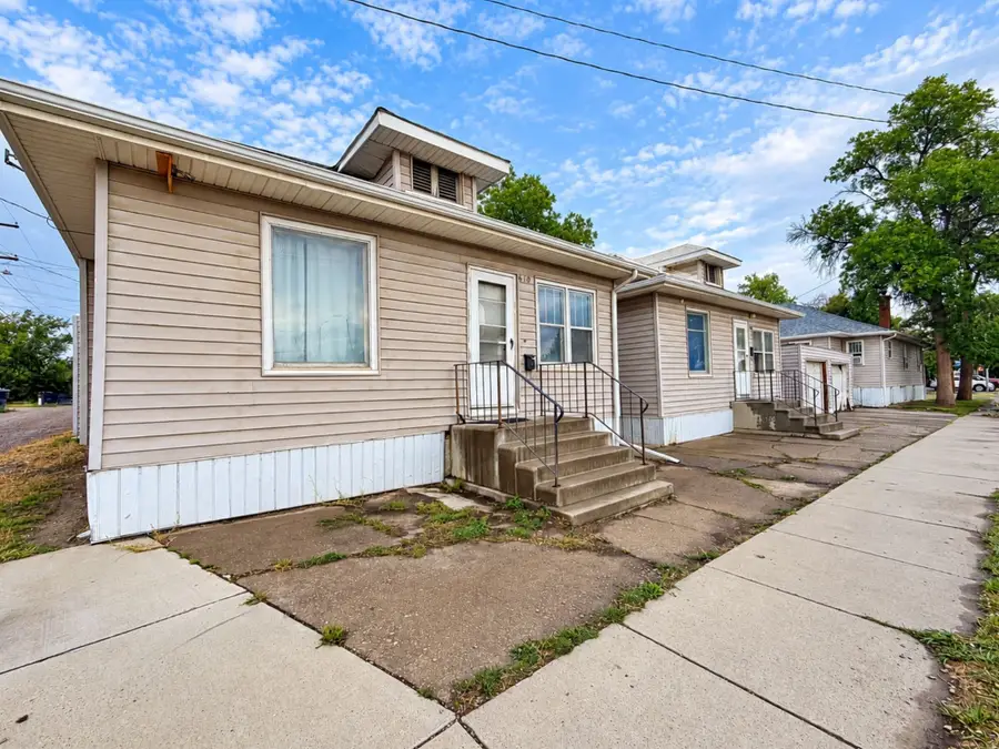 824 6th Avenue S, Great Falls, MT 59405 - #3