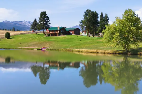 1335 Country Road, Victor, MT 59875