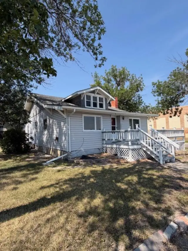 205 6th Avenue S, Shelby, MT 59474 - #1