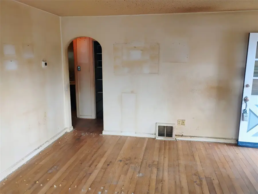 1300 5th Avenue S, Great Falls, MT 59405 - #3