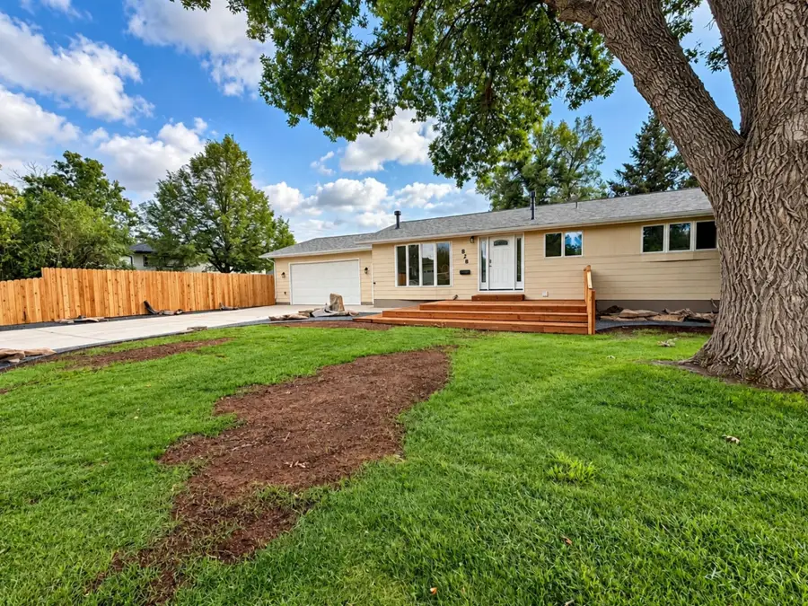 828 Sacajawea Drive, Great Falls, MT 59404 - #2