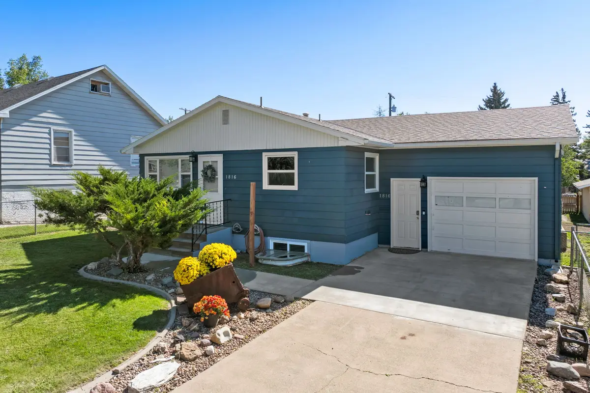 1816 7th Avenue S, Great Falls, MT 59405 - #1