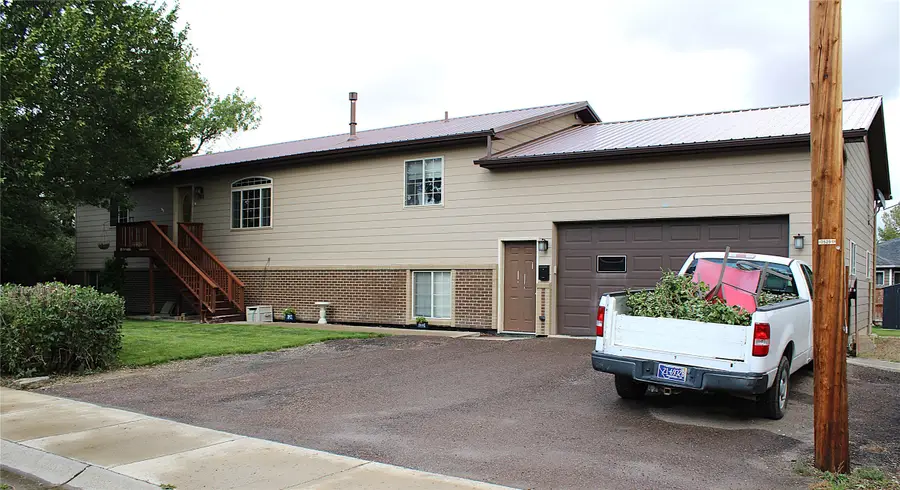 548 7th Avenue S, Shelby, MT 59474 - #3