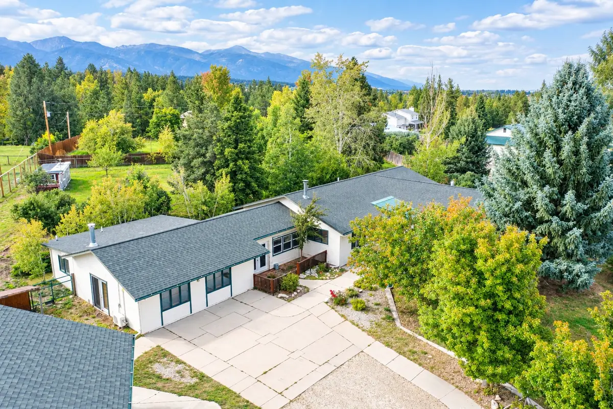 426 Queens Way, Hamilton, MT 59840 - #1