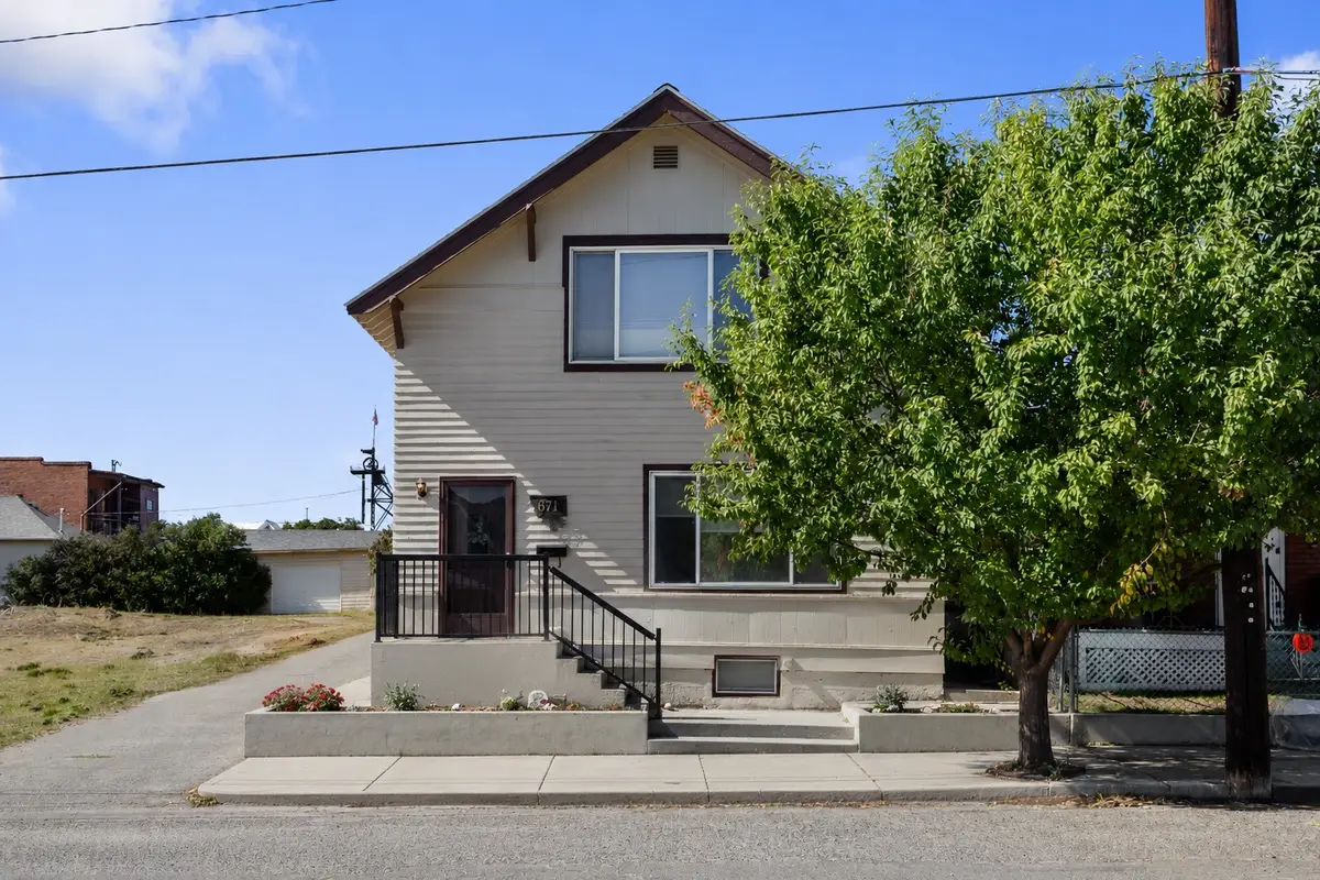 671 S Washington Street, Butte, MT 59701 - #1