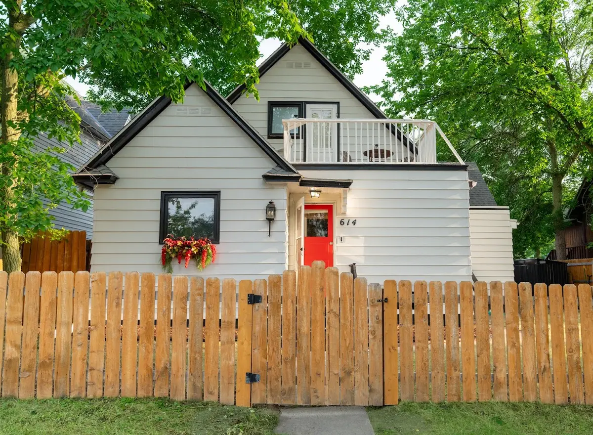 614 6th Avenue N, Great Falls, MT 59401 - #1