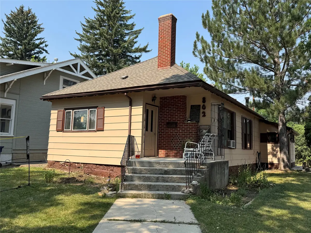 802 W Boulevard Street, Lewistown, MT 59457 - #1