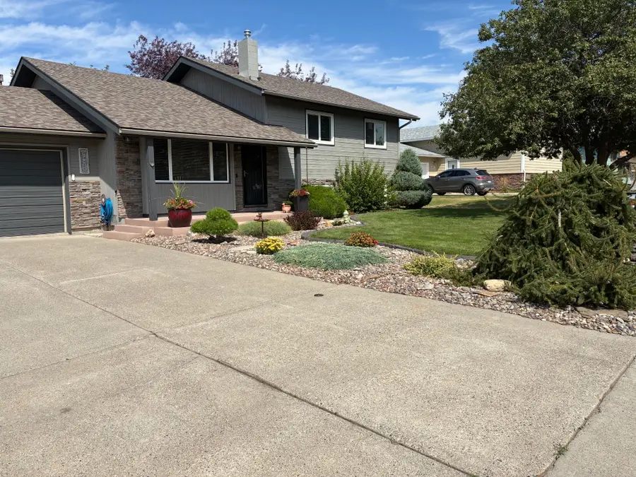 3911 13th Avenue S, Great Falls, MT 59405 - #2