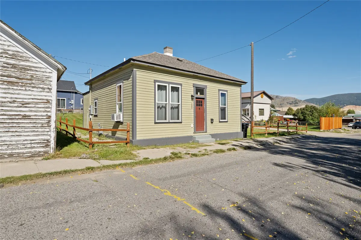 209 Curtis Street, Butte, MT 59701 - #1
