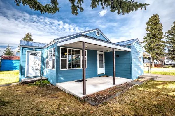 203 3rd Avenue N, Fairfield, MT 59436