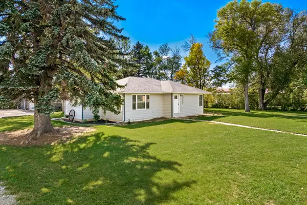 420 3rd Avenue S, Fairfield, MT 59436