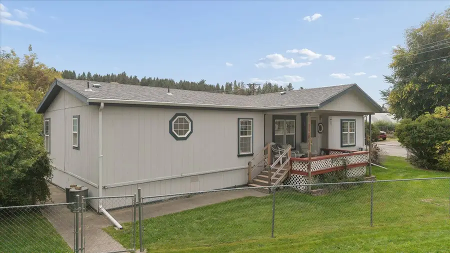 881 2nd Avenue E, Eureka, MT 59917 - #2