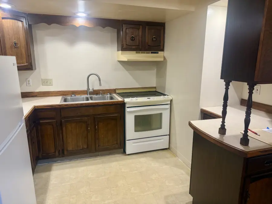 512 8th Avenue S, Great Falls, MT 59405 - #2