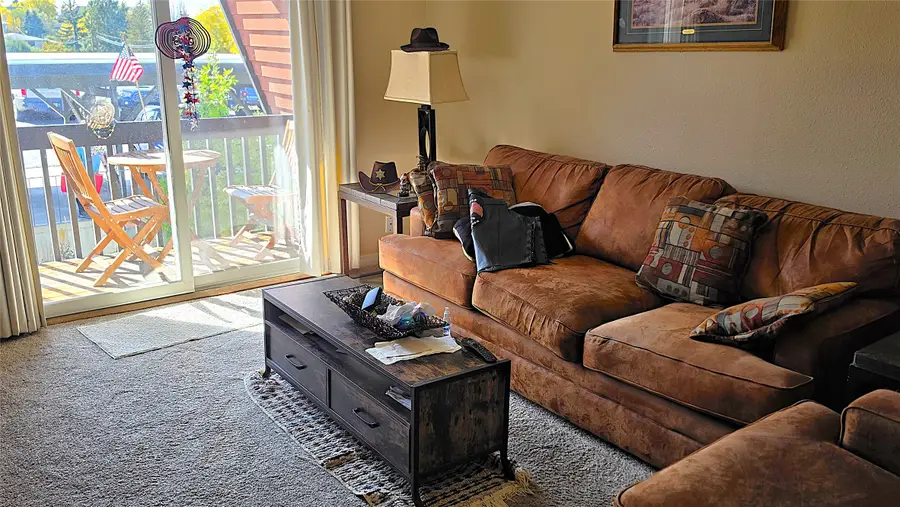 228 13th Avenue S #5, Great Falls, MT 59405 - #2