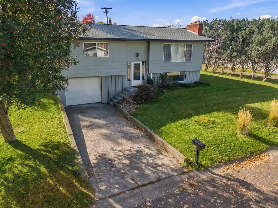 2323 Briggs Street, Missoula, MT 59803 - #3