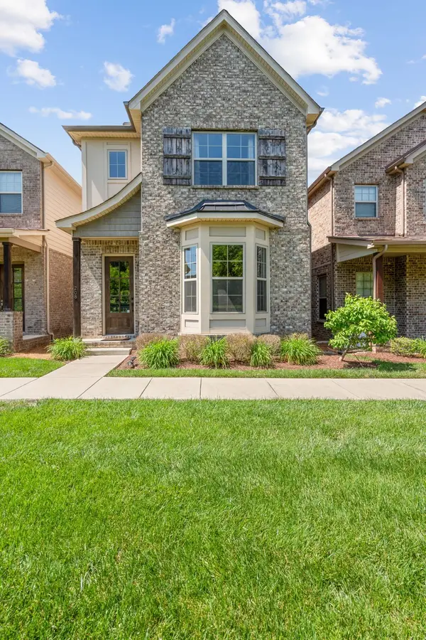 208 Cedar Place Row, Nashville, TN 37221