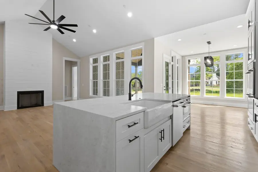 478 Harpeth Meadows Dr, Kingston Springs, TN 37082 - #3