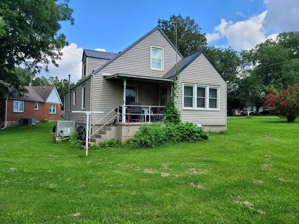 508 Lewis Ave, Shelbyville, TN 37160