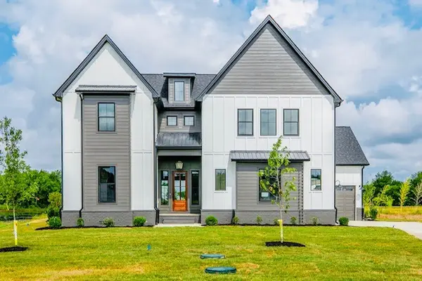 1607 Martha Washington Way, Murfreesboro, TN 37130