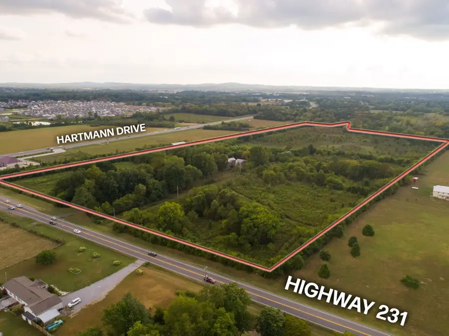 2070 Hunters Point Pike, Lebanon, TN 37087 - Image #2