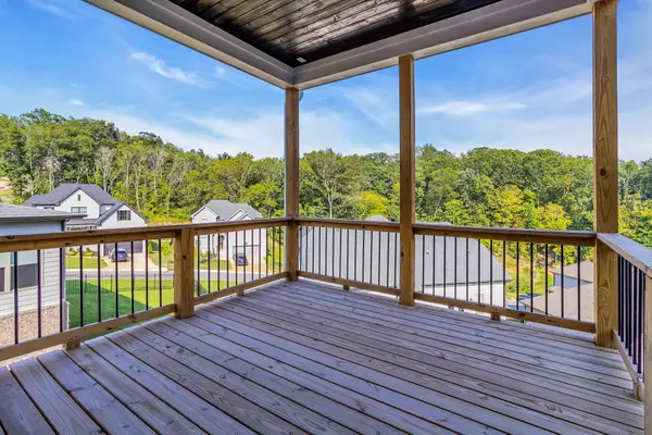 729 Summit Oaks Ct, Nashville, TN 37221