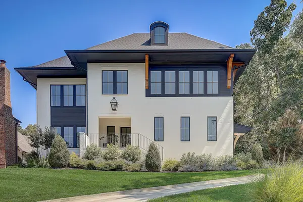 2800 Valley Brook Pl, Nashville, TN 37215