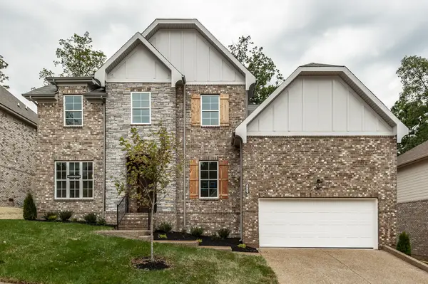 8045 Still Spring Ridge Dr, Nashville, TN 37221