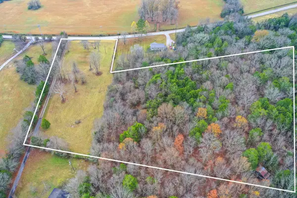 6782 Flat Creek Rd, College Grove, TN 37046