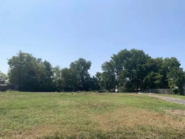 211 Walton Ln, Madison, TN 37115