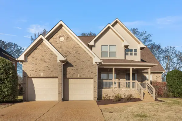 612 Collinscrest Ct, Nashville, TN 37221